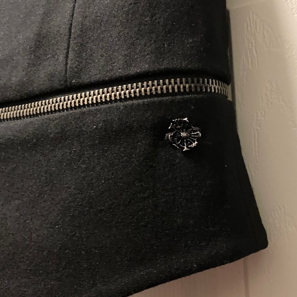 Newly added🌟Maison Scotch Sleek Black Vest - Picture 6 of 8